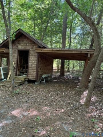 9679 Bridges Bend Rd, Gloucester, VA 23061