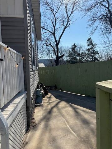 210 Rabbit Road, Hollister, MO 65672