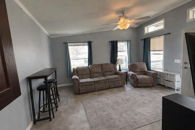 210 Rabbit Road, Hollister, MO 65672