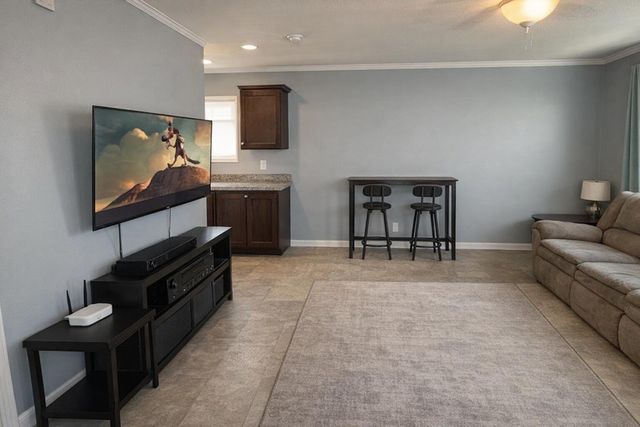 210 Rabbit Road, Hollister, MO 65672