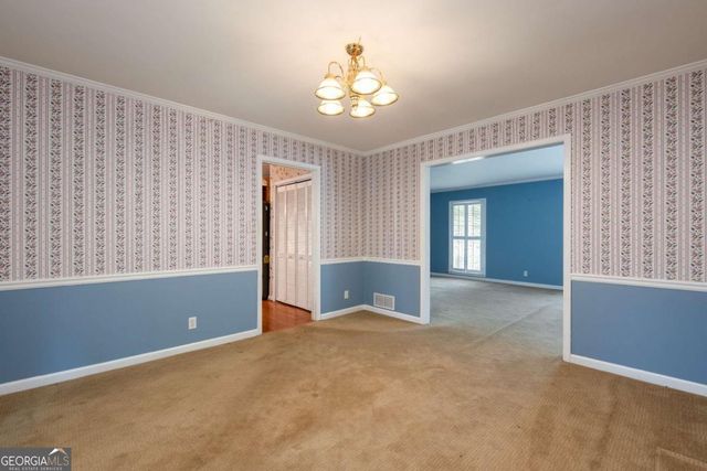 721 Dorsey Circle SW, Lilburn, GA 30047