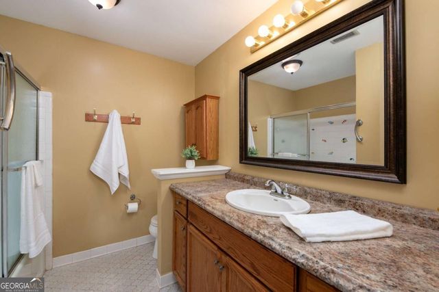 721 Dorsey Circle SW, Lilburn, GA 30047