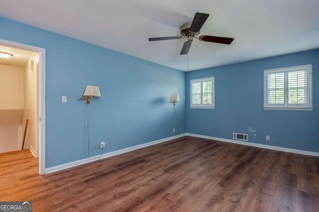 721 Dorsey Circle SW, Lilburn, GA 30047