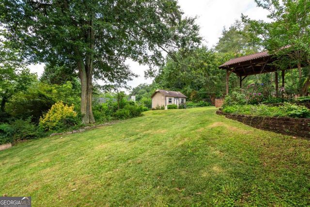 721 Dorsey Circle SW, Lilburn, GA 30047