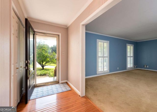 721 Dorsey Circle SW, Lilburn, GA 30047