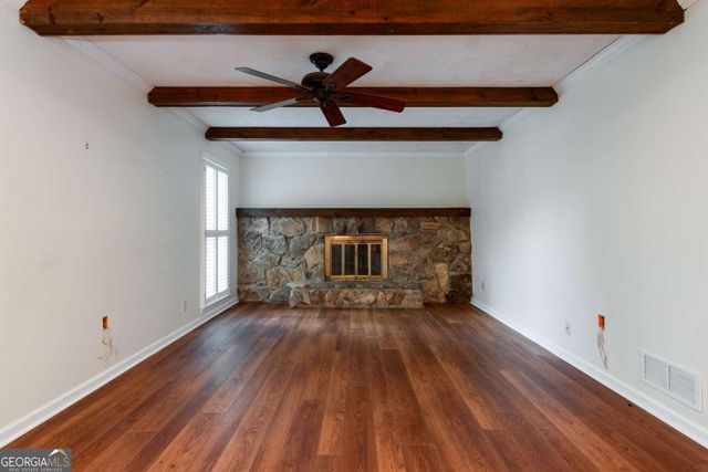 721 Dorsey Circle SW, Lilburn, GA 30047