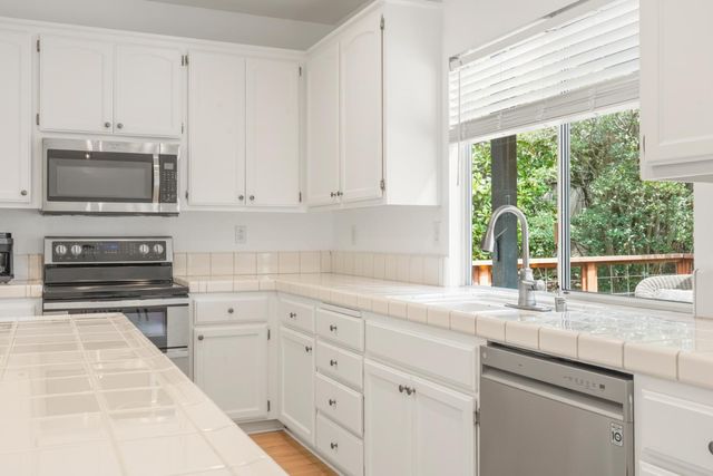 3805 Spinel Cir, Rescue, CA 95672