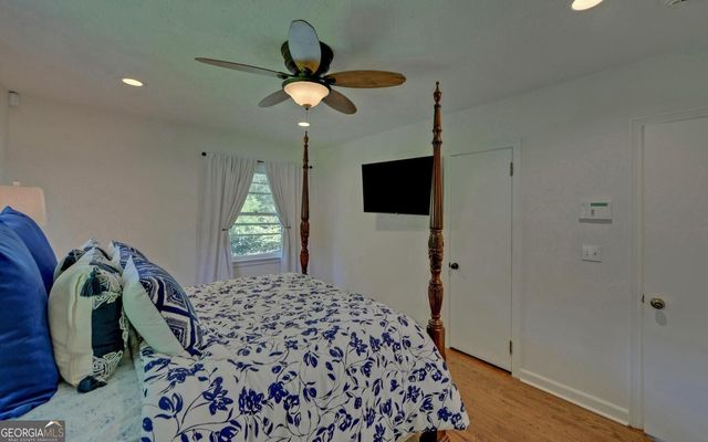 1398 Cumberland Drive, Gainesville, GA 30501