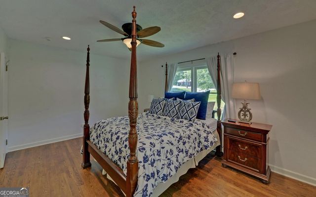 1398 Cumberland Drive, Gainesville, GA 30501