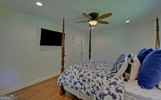 1398 Cumberland Drive, Gainesville, GA 30501