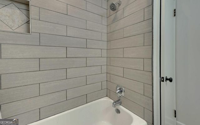 1398 Cumberland Drive, Gainesville, GA 30501