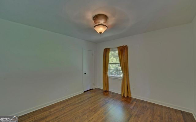 1398 Cumberland Drive, Gainesville, GA 30501