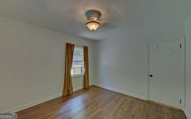 1398 Cumberland Drive, Gainesville, GA 30501