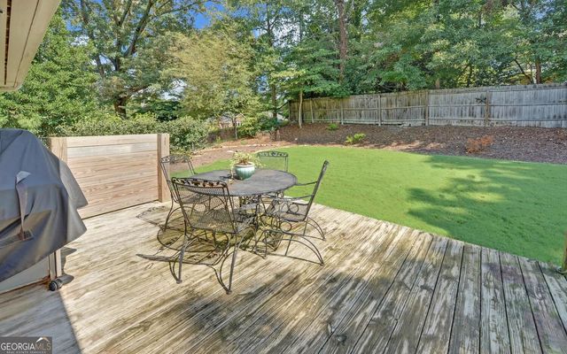 1398 Cumberland Drive, Gainesville, GA 30501