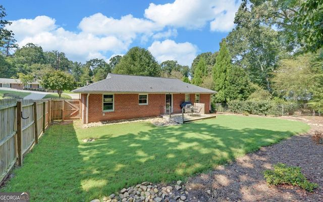 1398 Cumberland Drive, Gainesville, GA 30501
