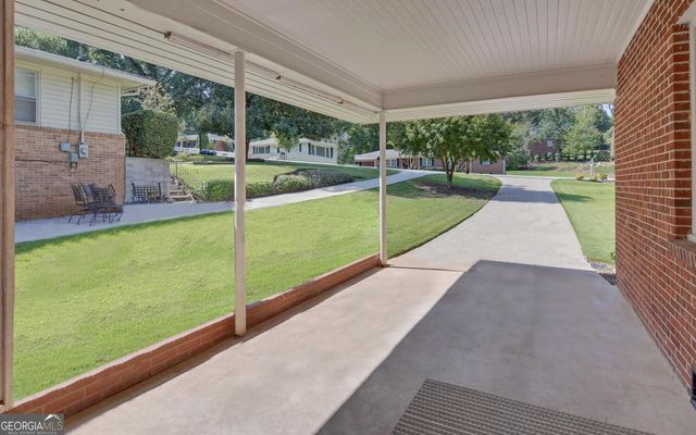 1398 Cumberland Drive, Gainesville, GA 30501