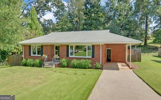 1398 Cumberland Drive, Gainesville, GA 30501