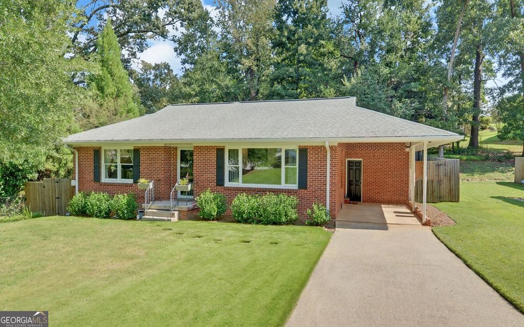 1398 Cumberland Drive, Gainesville, GA 30501