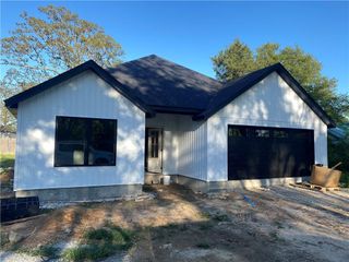 28790 Stapleton Street, Seligman, MO 65745