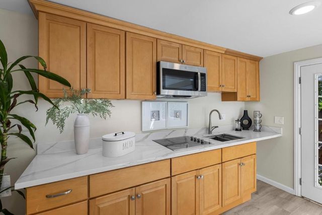 19495 Beardsley Road, Los Gatos, CA 95033