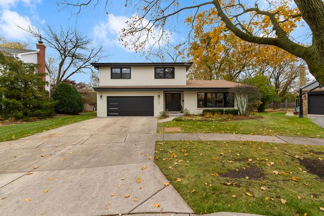 705 S Edgewood Avenue, Elmhurst, IL 60126