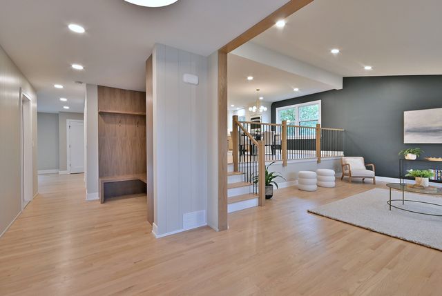 705 S Edgewood Avenue, Elmhurst, IL 60126