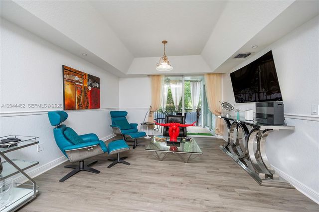 10700 NW 66th St 204, Doral, FL 33178
