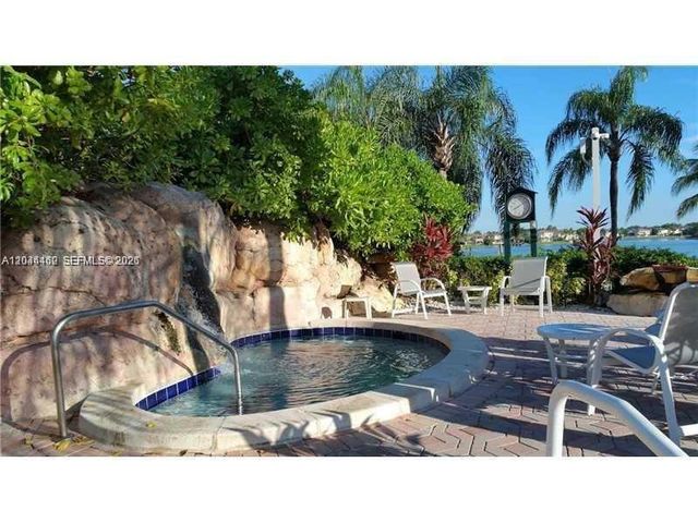 10700 NW 66th St 204, Doral, FL 33178