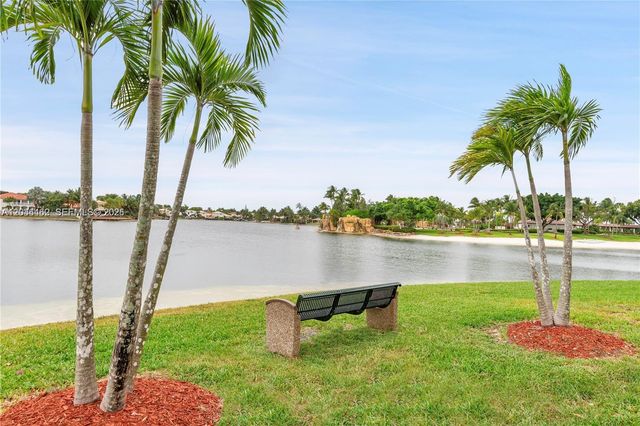 10700 NW 66th St 204, Doral, FL 33178