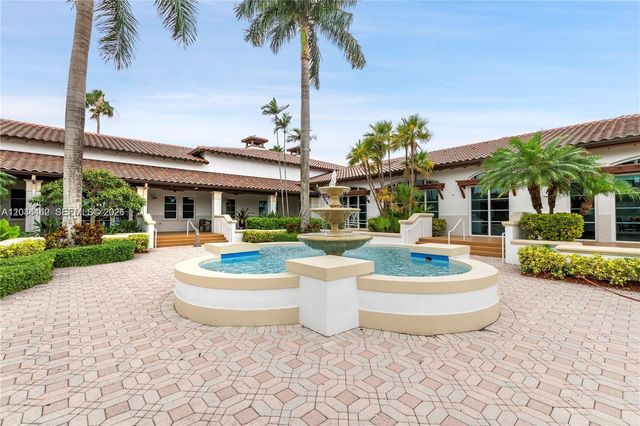 10700 NW 66th St 204, Doral, FL 33178