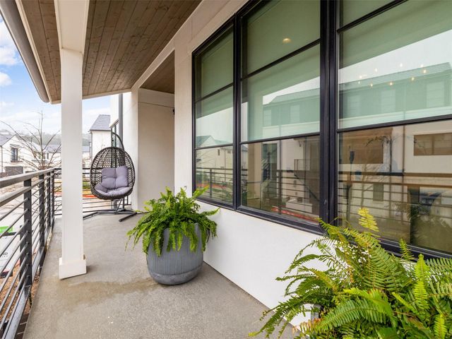 800 Emilia CT, Austin, TX 78746