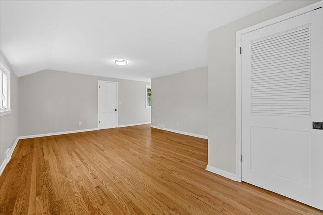10525 N Fairway LANE, Mequon, WI 53092