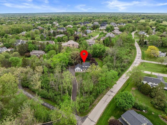 10525 N Fairway LANE, Mequon, WI 53092