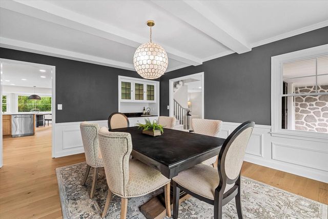 10525 N Fairway LANE, Mequon, WI 53092