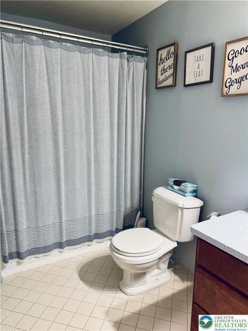 6424 Larch Lane, Macungie Boro, PA 18062