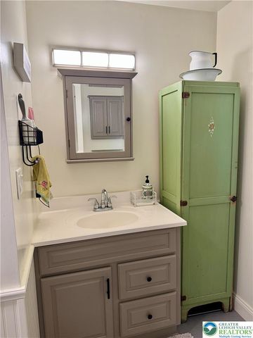 6424 Larch Lane, Macungie Boro, PA 18062