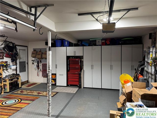 6424 Larch Lane, Macungie Boro, PA 18062