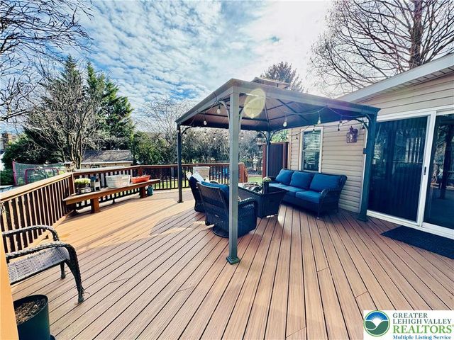 6424 Larch Lane, Macungie Boro, PA 18062