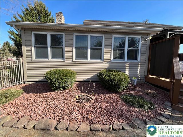 6424 Larch Lane, Macungie Boro, PA 18062