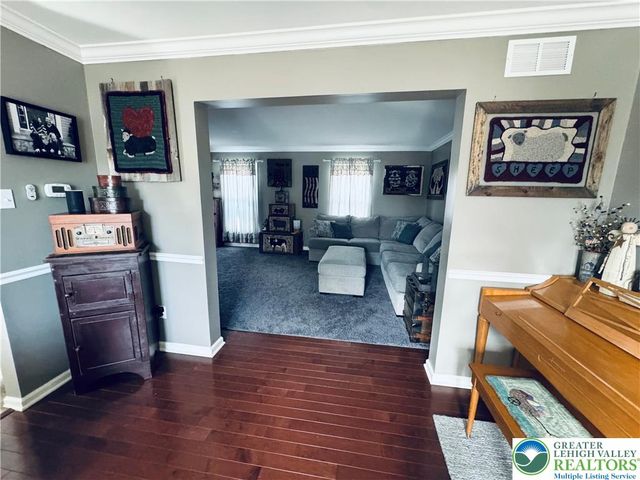 6424 Larch Lane, Macungie Boro, PA 18062