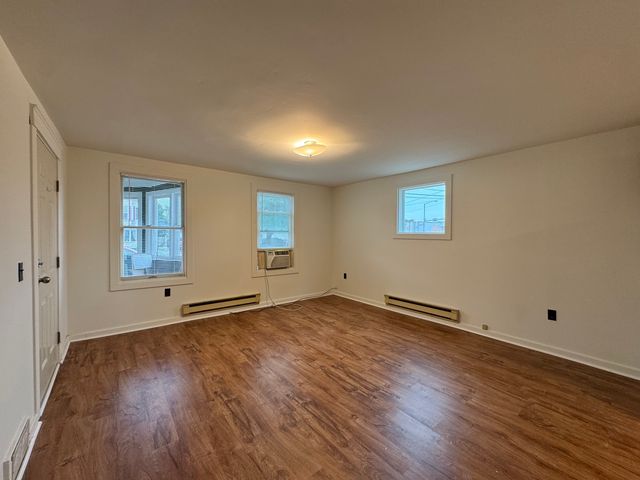 39 E Church Street 1W, Sandwich, IL 60548