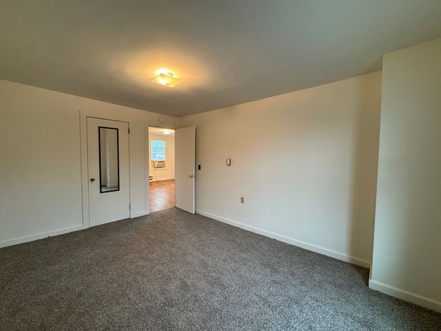 39 E Church Street 1W, Sandwich, IL 60548