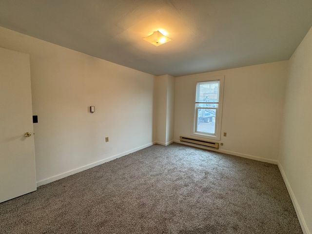 39 E Church Street 1W, Sandwich, IL 60548