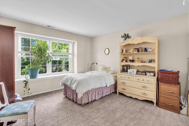 27 Racquet Road, Wall, NJ 07719