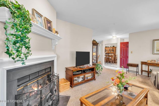 27 Racquet Road, Wall, NJ 07719