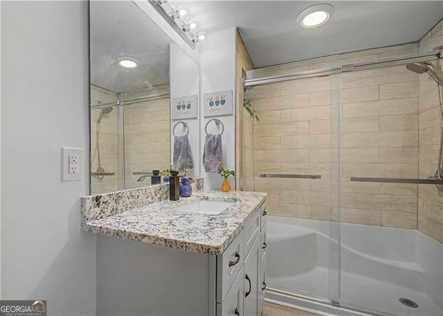 6442 Ford Road, Flowery Branch, GA 30542