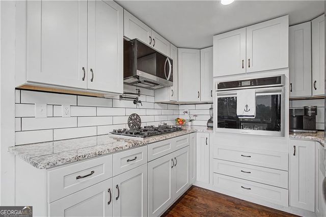 6442 Ford Road, Flowery Branch, GA 30542