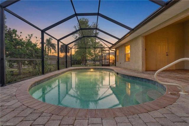 815 SW 11th AVE, Cape Coral, FL 33991