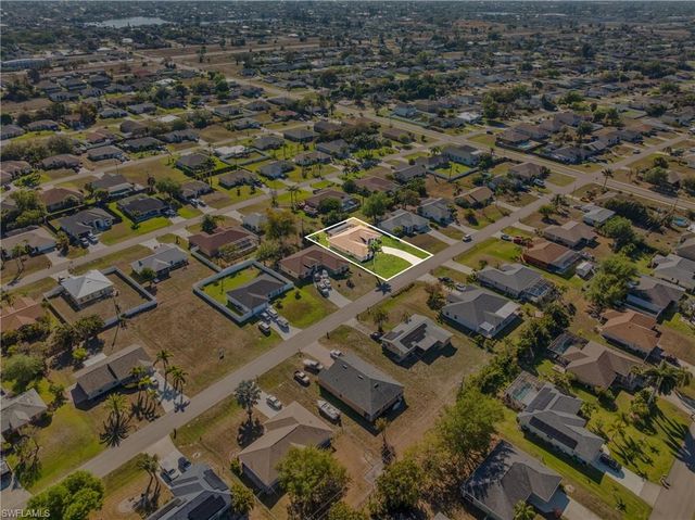 815 SW 11th AVE, Cape Coral, FL 33991