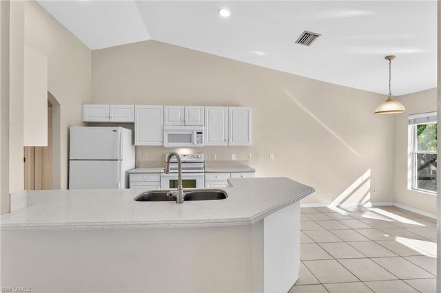 815 SW 11th AVE, Cape Coral, FL 33991